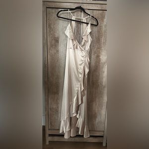 NWOT Vici maxi wrap dress